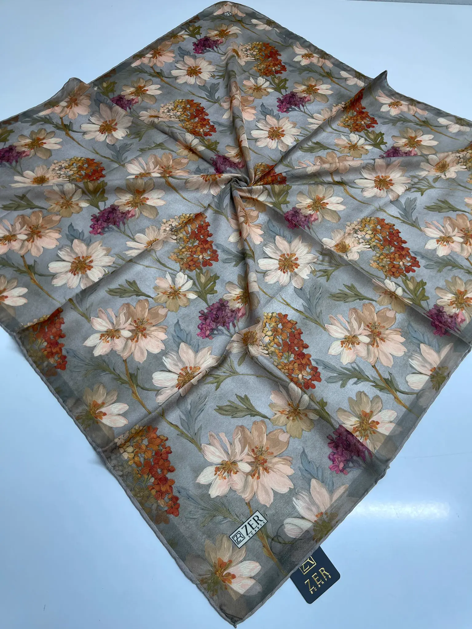 FLOWER GARDEN DESEN EŞARP GRİ