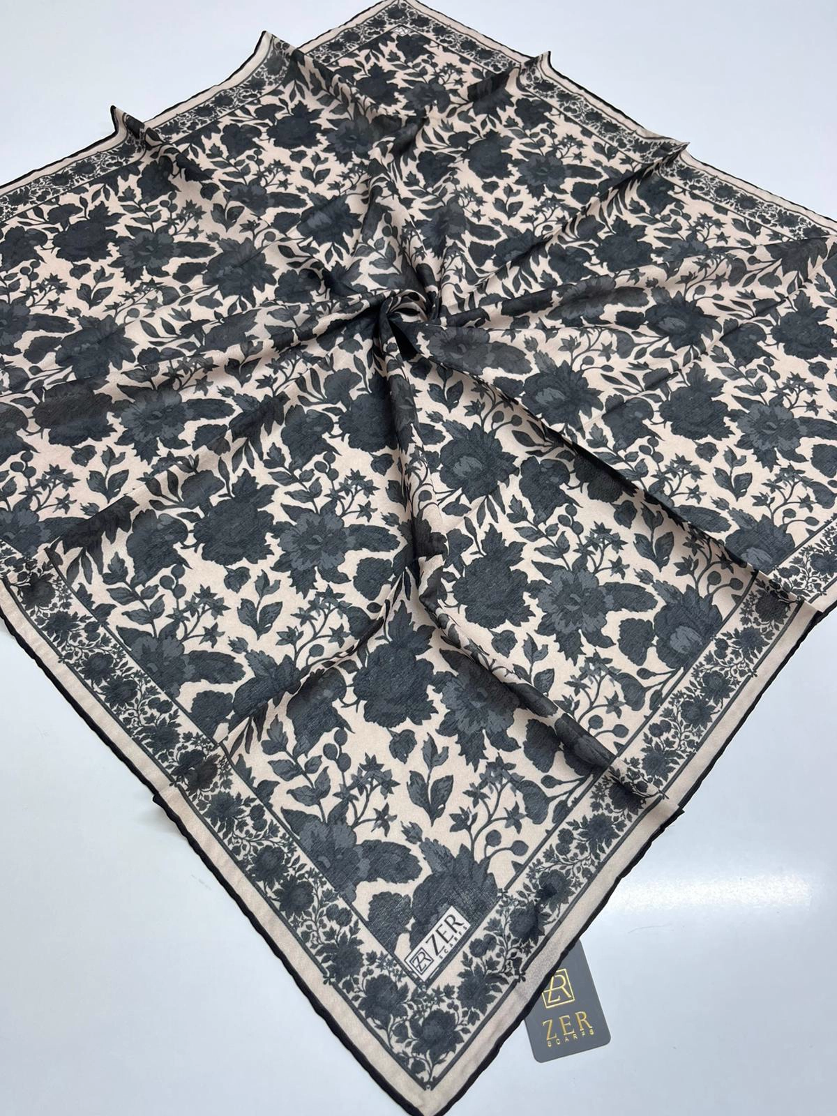 ETHNIC BLOOM DESEN EŞARP TAŞ