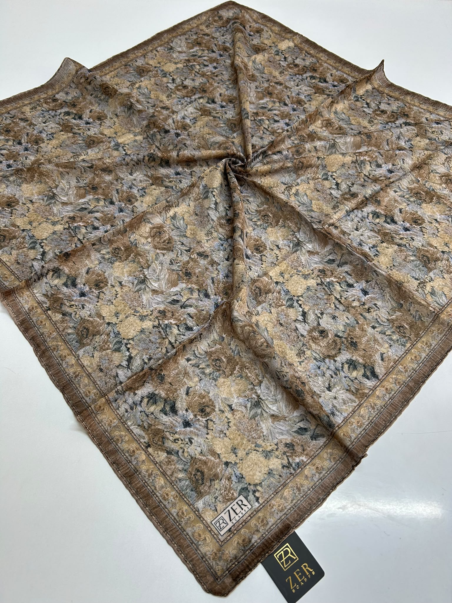 VINTAGE ROSE DESEN EŞARP VİZON